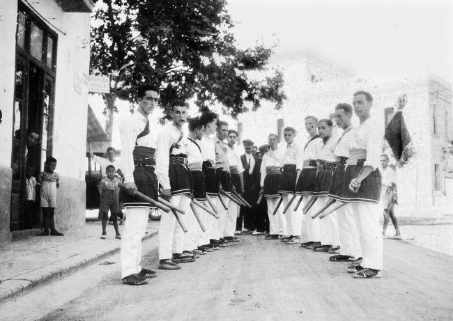 Ball de Bastons de Sitges | Any: 1936 | Foto: ©Col·lecció de l'Abans